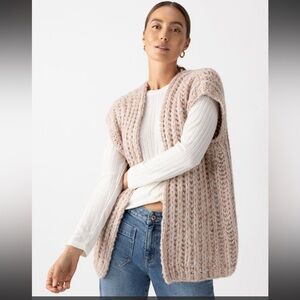 SANCTUARY Knit Sweater Vest in Rosewood